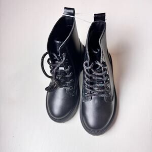 Old Navy Toddler Girl’s Black Cold Weather  Lace Up Combat Boots Sz 12 NWT